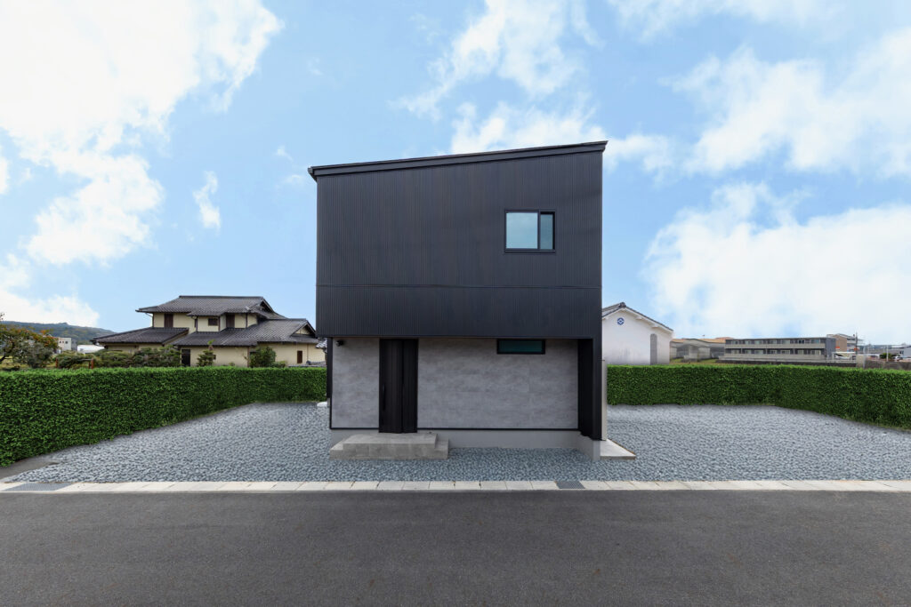 津山市｜ミニマリズム。岡山県北で叶える洗練されたモダンデザインの家